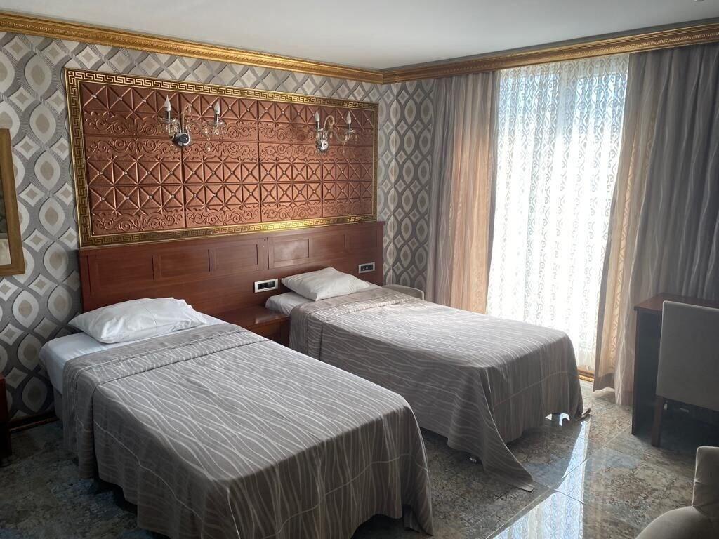 Grand Merin Airport Hotel Istanboel Buitenkant foto