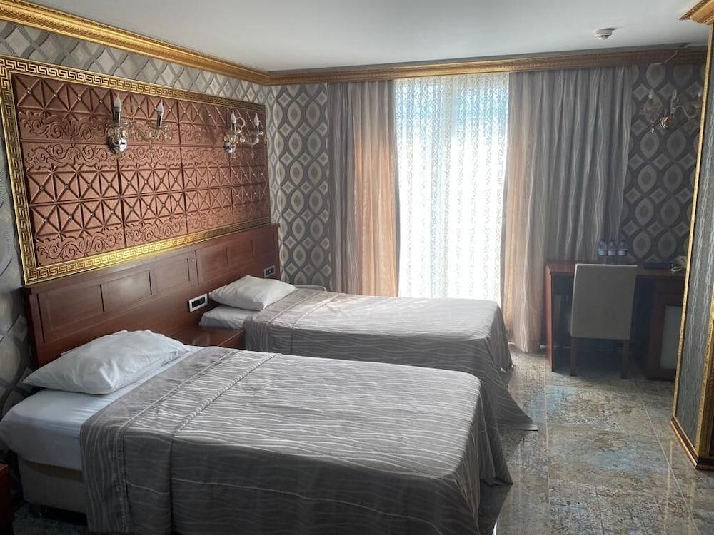 Grand Merin Airport Hotel Istanboel Buitenkant foto