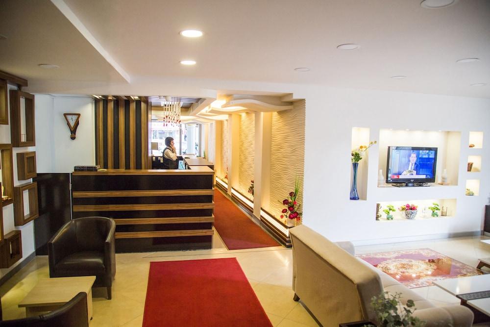 Grand Merin Airport Hotel Istanboel Buitenkant foto