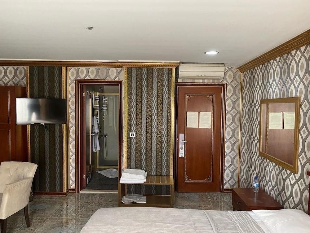Grand Merin Airport Hotel Istanboel Buitenkant foto