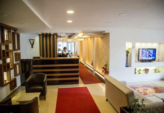 Grand Merin Airport Hotel Istanboel Buitenkant foto